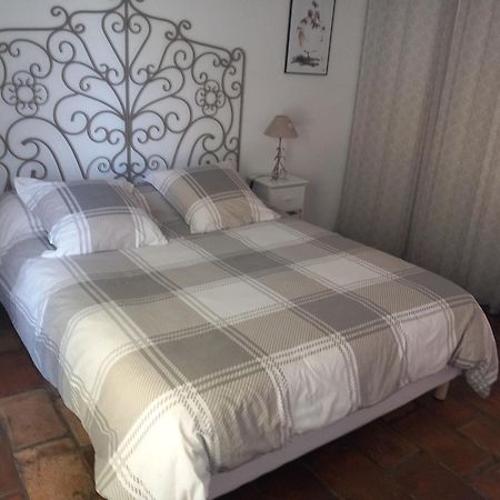 Mas Sicard Chambre D'Hotes En Camargue Арль Екстер'єр фото